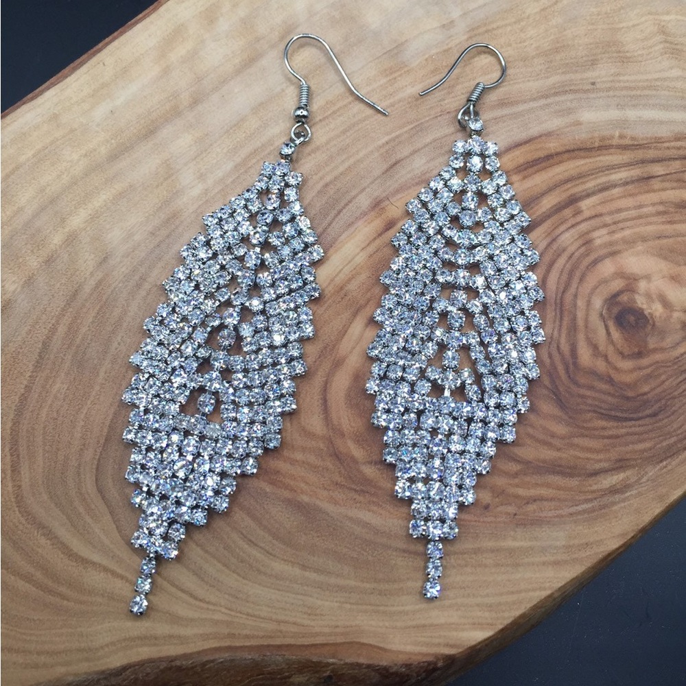 Earrings (NEW) - Picture 2 of 5